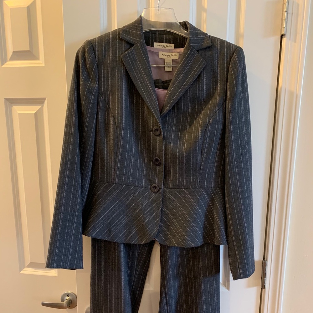 Amanda Smith purple 3 piece pinstripe pant suit
